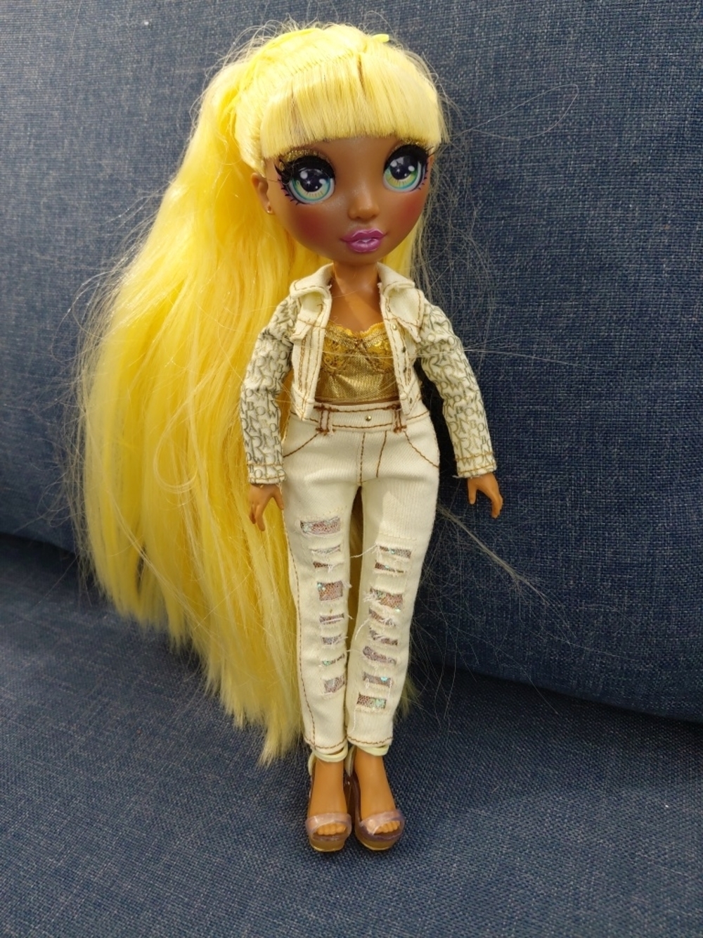 Rainbow High doll Sunny Madison yellow outfit hair doll high fashion rainbow